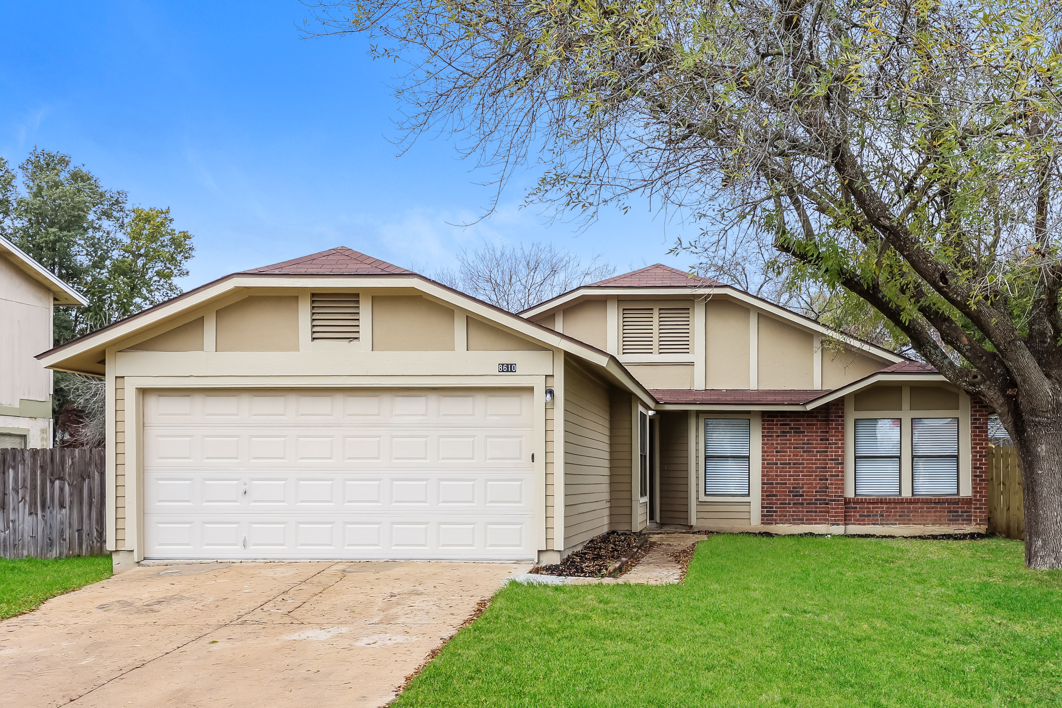 8610 SHALLOW RIDGE DR SAN ANTONIO, TX 78239